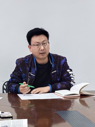 辅导员彭学义