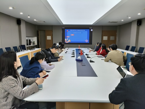 我院组织教职工观看火灾逃生演练公开课