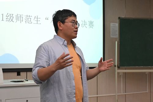 杨鹏飞